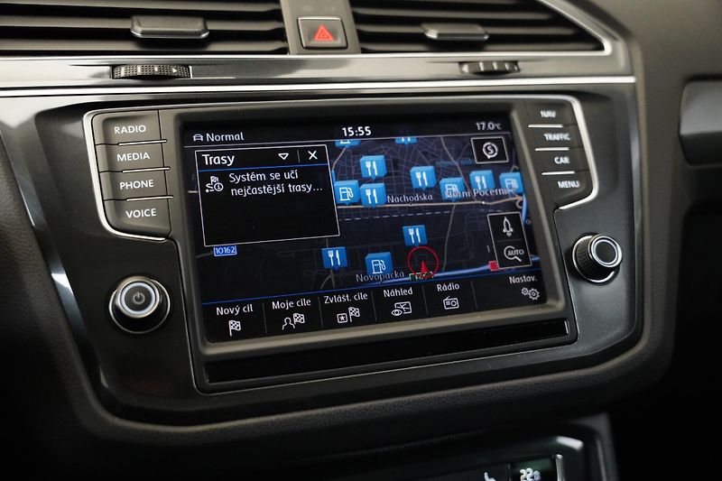 Volkswagen Tiguan - fotka 20 z 29