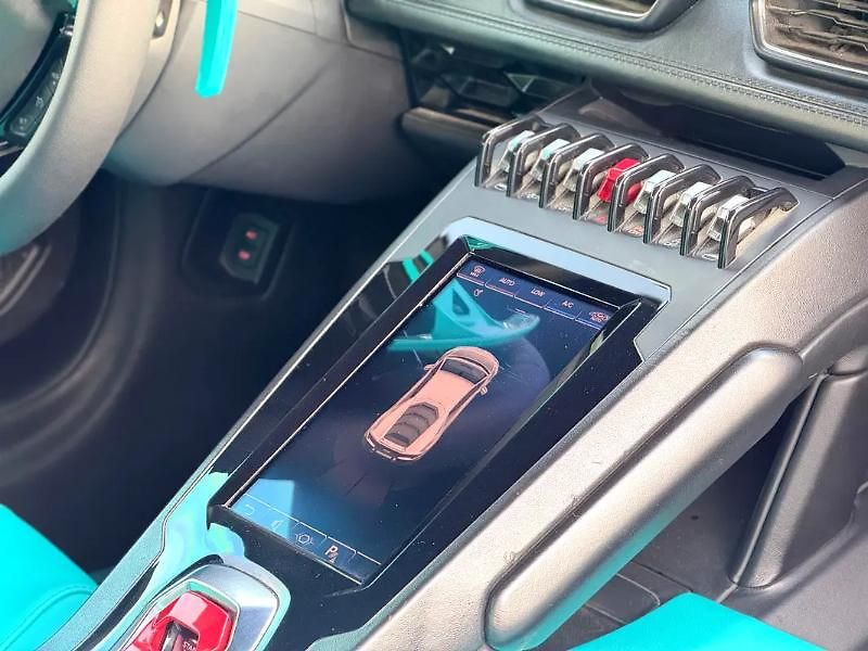 Lamborghini Huracán (2020) Atmosférický V10 ve verzi EVO - fotka 14 z 15