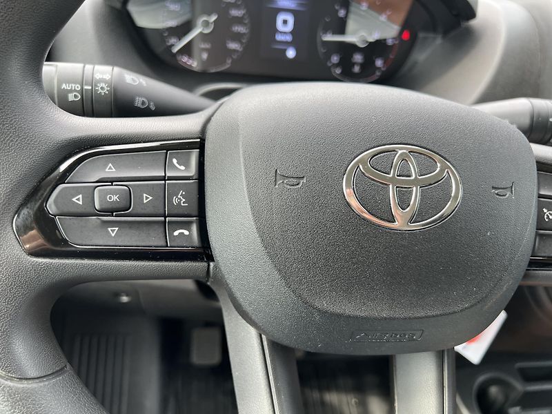 Toyota Proace Max 2.2D L2H2 Active ČR 1.MAJ DPH - fotka 13 z 35