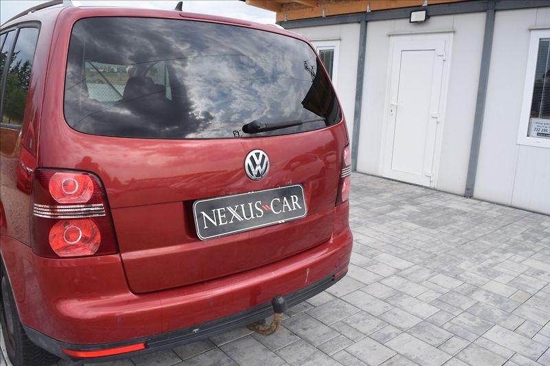 Volkswagen Touran 1,9 TDI 77KW AUTOMAT PO STK - fotka 12 z 46