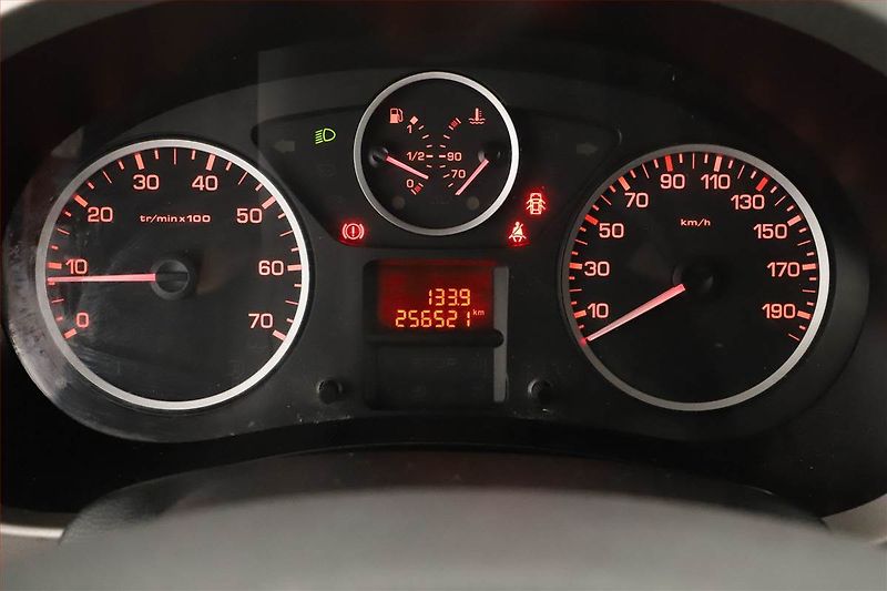 Peugeot Partner (2009) Outdoor 1.6 HDi, 5Míst, ČR - fotka 8 z 14