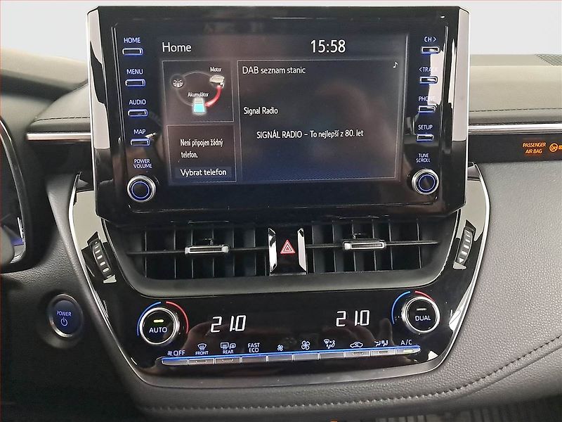 Toyota Corolla (2021) GR Sport 1.8 Hybrid - fotka 12 z 19