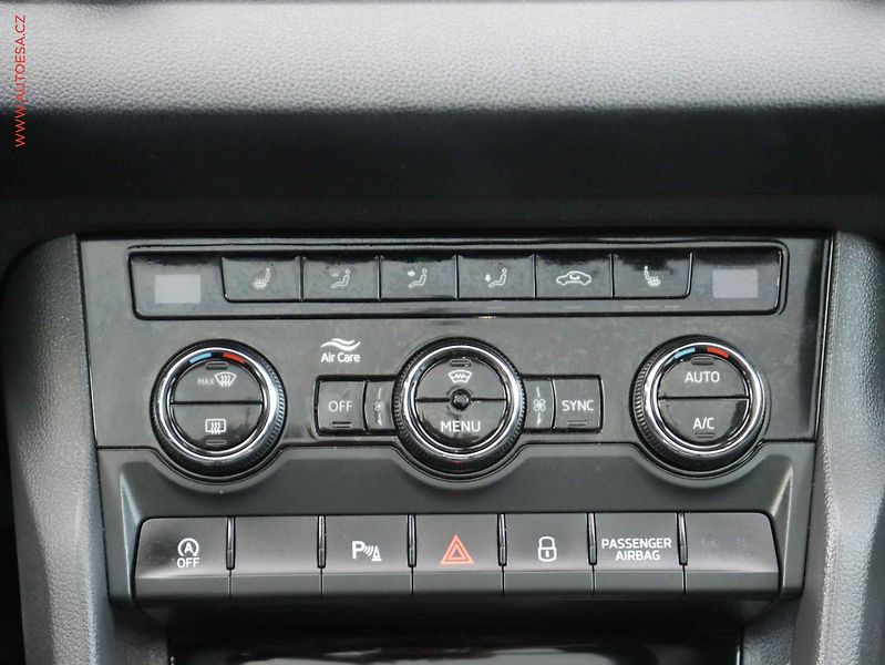 Škoda Karoq (2021) 1.5 TSI, SportLine. DSG, LED - fotka 15 z 21