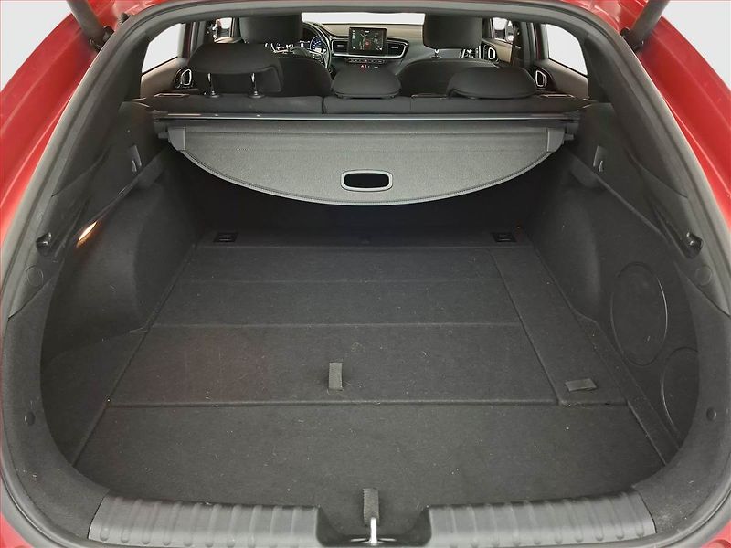 Kia Pro_Ceed (2019) GT-Line 1.4 T-GDI, Automat, ČR - fotka 14 z 23