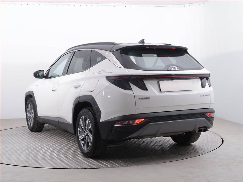 Hyundai Tucson (2022) Smart 1.6 T-GDI 48V MHEV - fotka 4 z 21