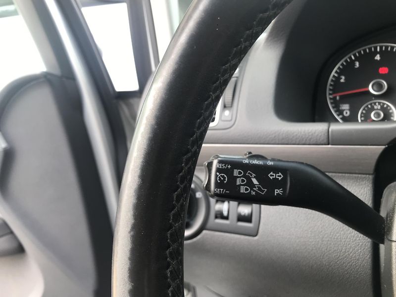 Volkswagen Touran 1.4 TSI 110 KW CNG/Benzín - fotka 17 z 18