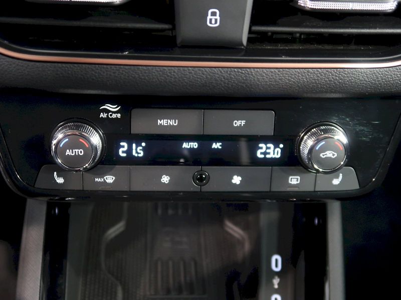 Škoda Scala (2025) TOP SELECTION 1.5TSI 110KW DSG - fotka 31 z 39
