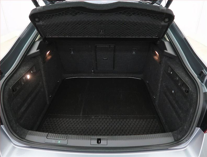 Škoda Superb (2016) Laurin&Klement 2.0 TSI - fotka 14 z 31