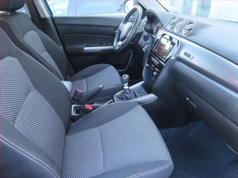 Suzuki Vitara (2022) GL + 1.4 BoosterJet - fotka 9 z 19