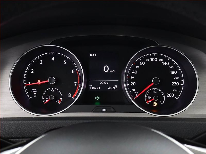 Volkswagen Golf (2016) Marathon Edition 1.2 TSI - fotka 9 z 16