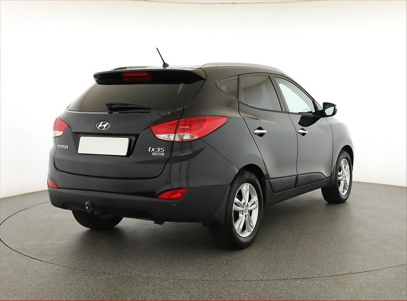 Hyundai ix35 (2013) 1.7 CRDi, nová STK, Tažné - fotka 5 z 17