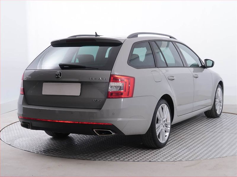 Škoda Octavia (2014) RS 2.0 TDI, Kůže, Navi - fotka 5 z 14