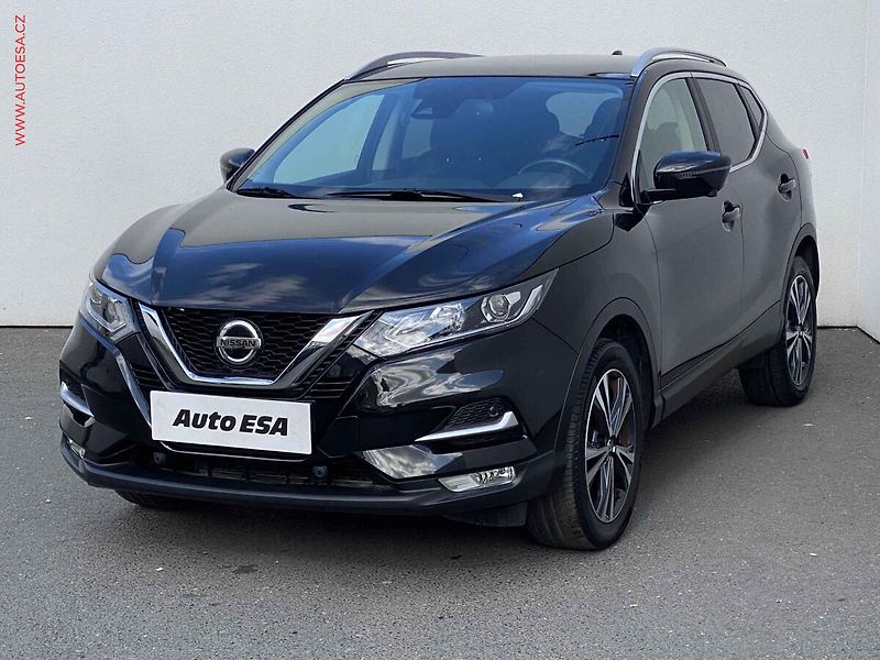 Nissan Qashqai (2019) 1.3 DiG-T, N-Connecta, panor - fotka 3 z 17