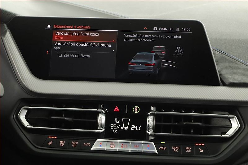 BMW Řada 2 (2021) Sport Line 218d - fotka 13 z 20