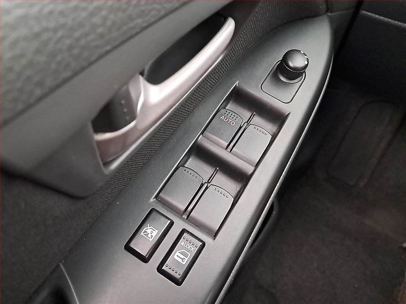 Suzuki SX4 (2008) 1.6 VVT, Serv.kniha, po STK - fotka 15 z 16