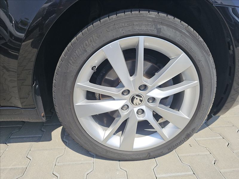 Škoda Octavia III 2,0TDi 110KW STYLE + - fotka 42 z 46