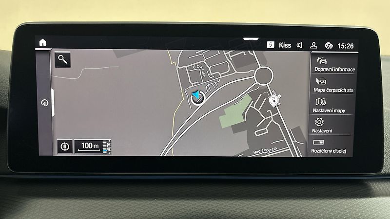 BMW Řada 5 530e AUT xDrive M-paket Tourin - fotka 27 z 30