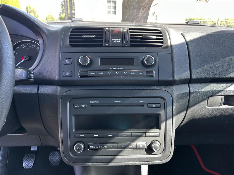 Škoda Roomster 1,2 TSi,Tažné,Nová STK,klima - fotka 18 z 49
