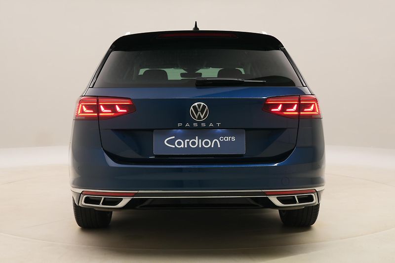 Volkswagen Passat VARIANT 2.0TDI DSG R-LINE CZ - fotka 11 z 55