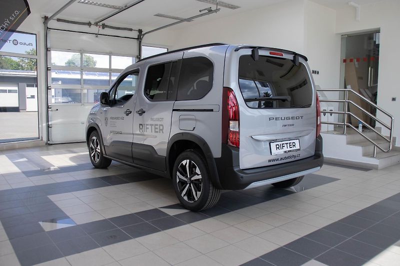 Peugeot Rifter GT DIESEL 130 AUT - fotka 4 z 15