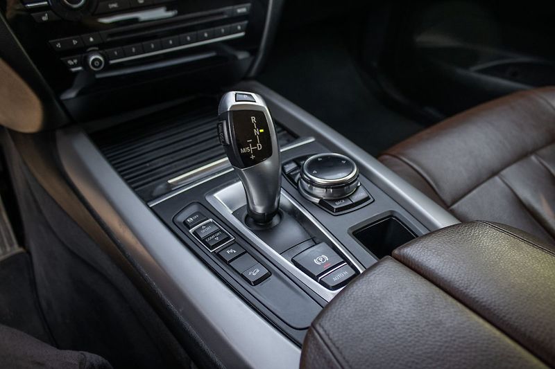 BMW X5 xDrive 30d - fotka 16 z 21