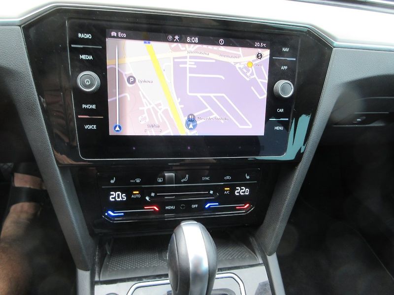 Volkswagen Passat Variant 2.0 Tdi 110kw, Dsg Elegance - fotka 13 z 19