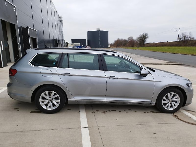 Volkswagen Passat 2.0TDI, volat-608 081 843 - fotka 2 z 19
