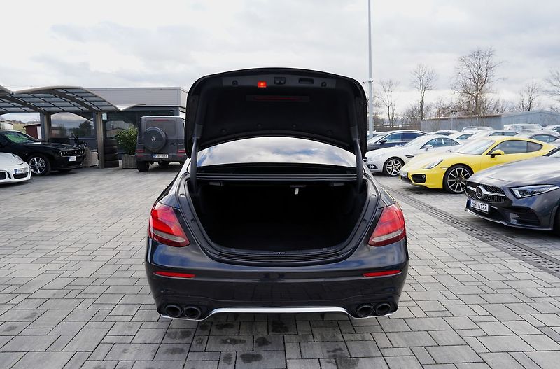 Mercedes-Benz Třídy E E 53 AMG 4Matic+/440PS - fotka 11 z 48