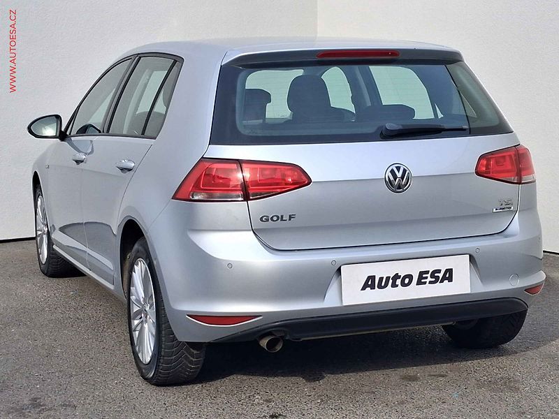 Volkswagen Golf (2014) 1.2 TSi, CUP - fotka 6 z 16