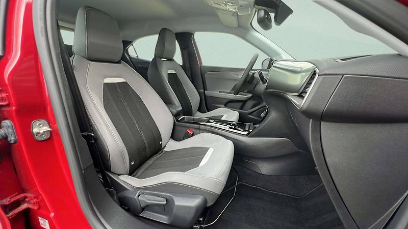 Opel Mokka Edition 1.2 TURBO (96kW/130k) - fotka 32 z 52