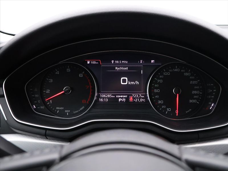Audi A4 2,0 TFSI 185kW Quattro S-LINE - fotka 15 z 27