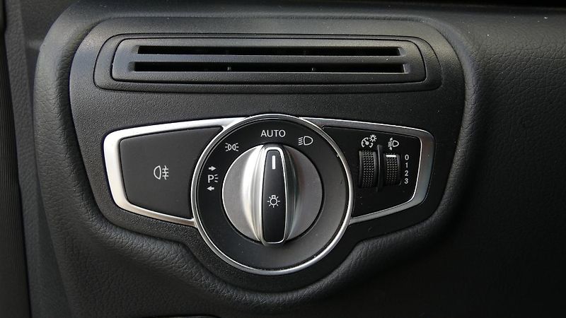Mercedes-Benz Třídy V 220d L Exclusive - fotka 10 z 23