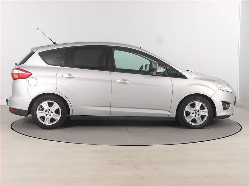 Ford C-MAX (2014) Trend 1.6 TDCi, po STK, Tažné - fotka 6 z 15