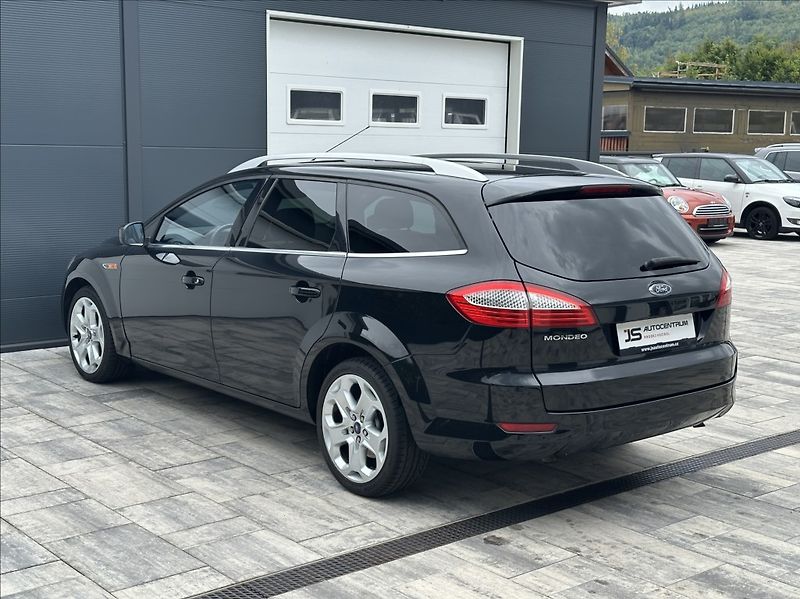 Ford Mondeo 2,3 160PS  Titanium A/T - fotka 10 z 46