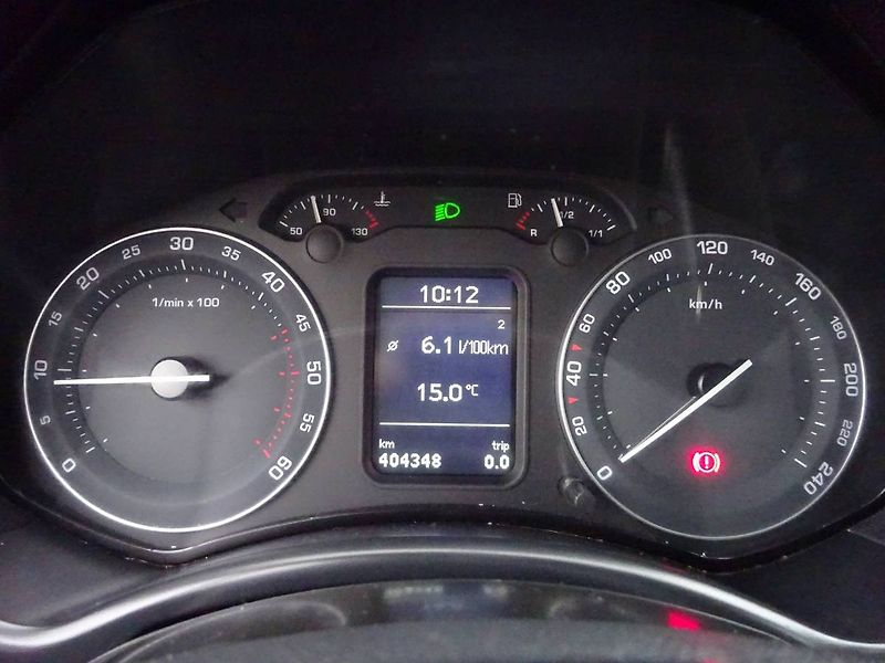 Škoda Octavia (2008) L K 2,0TDI 103KW - fotka 13 z 25