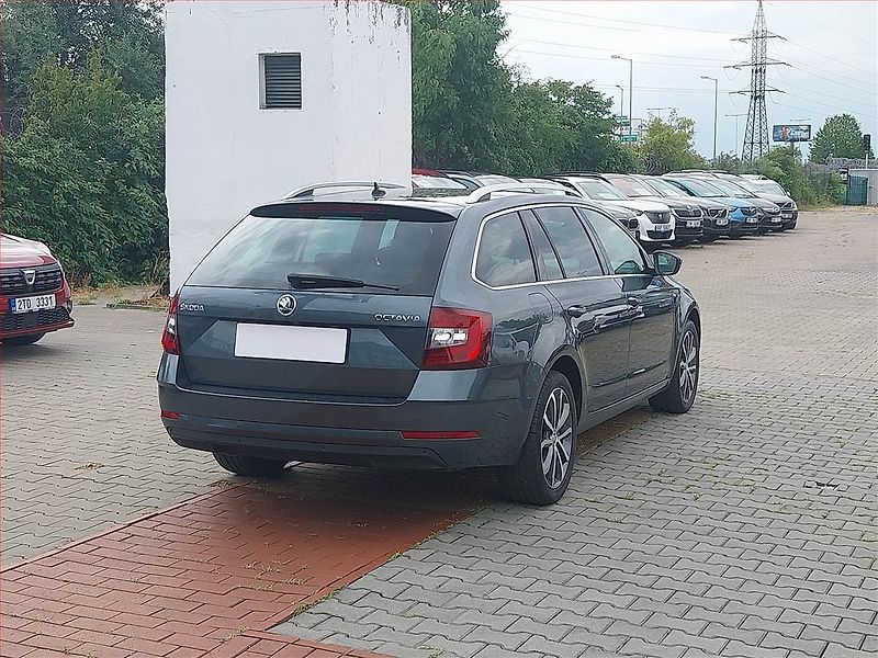 Škoda Octavia (2020) Ambition Plus 2.0 TDI, Automat - fotka 5 z 18