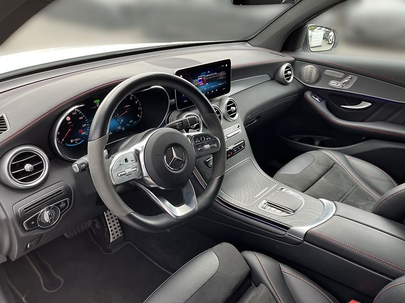 Mercedes-Benz GLC Coupé 300 4MATIC kupé - fotka 10 z 18
