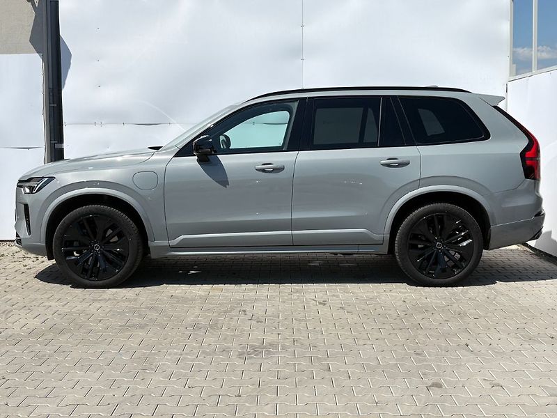 Volvo XC90 Plus Black Edition T8 AWD 335k - fotka 9 z 27