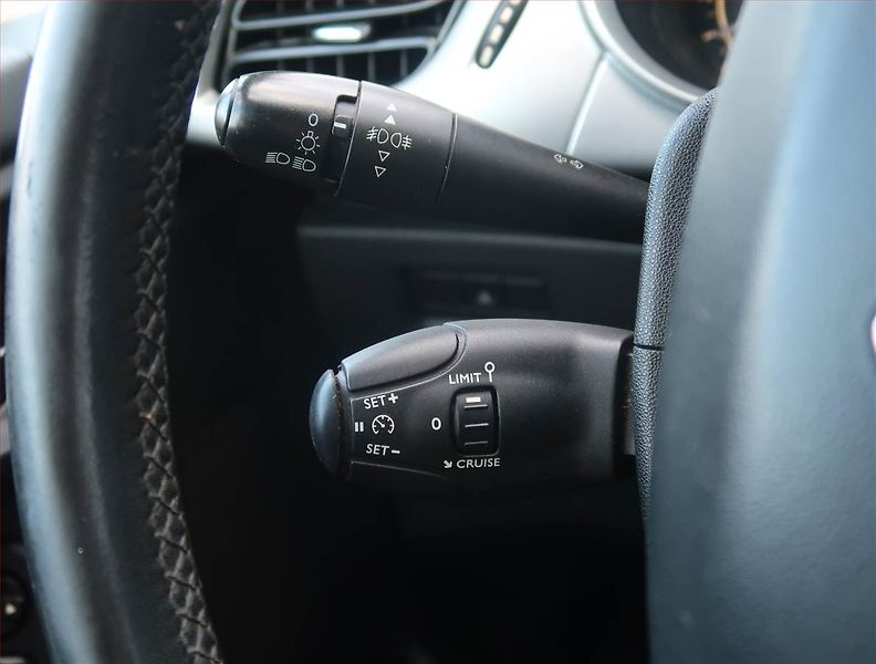 Citroën C3 (2011) 1.4 HDi, po STK, jezdí dobře - fotka 14 z 18