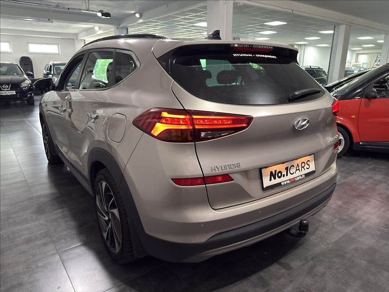 Hyundai Tucson 2,0   CRDI 4X4 136KW PREMIUM - fotka 4 z 38