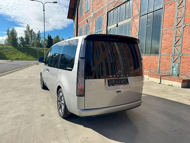 Hyundai Staria (2024) 2,2 PREMIUM LUXURY AT 4x2  - fotka 9 z 33