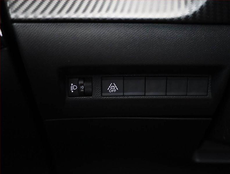 Peugeot 208 (2021) 1.2 PureTech, ČR,1.maj - fotka 17 z 19