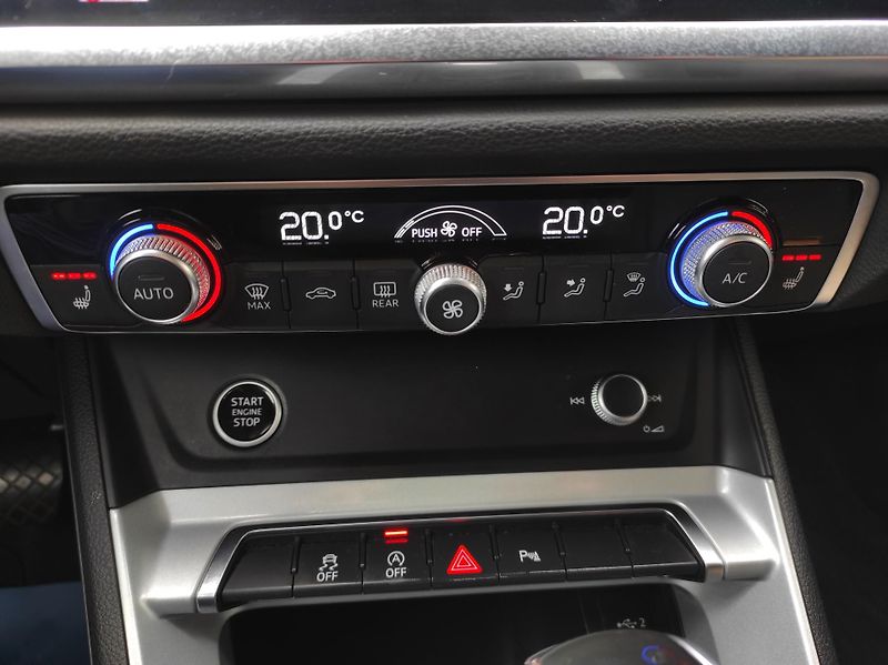 Audi Q3 1.5 35TFSI S tronic - fotka 27 z 52