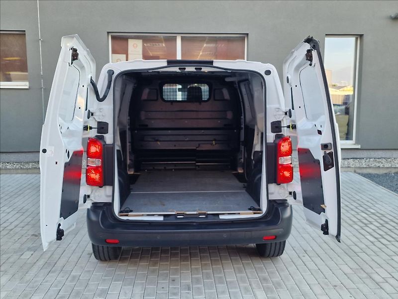 Toyota ProAce 2.0 D-4d 106kW L1, ČR, 1.Maj. - fotka 36 z 46