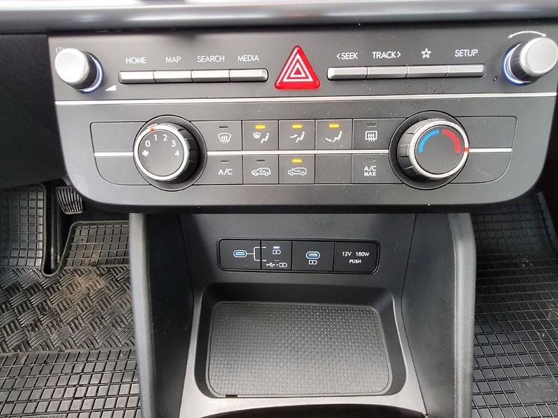 Hyundai Tucson (2026) 1,6 TGDI 110kW MT 2WD COMFORT  - fotka 16 z 25