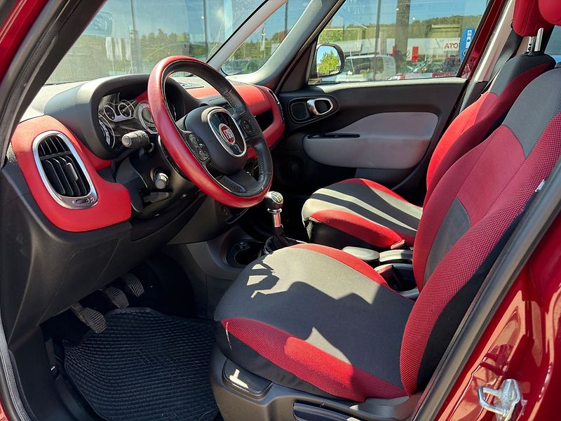 Fiat 500L 1.4 16V 95k POP - fotka 5 z 9