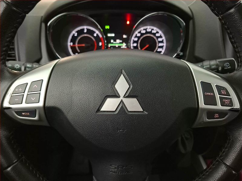 Mitsubishi ASX (2013) 1.8 DI-D MIVEC, 4X4, Tempomat - fotka 16 z 17