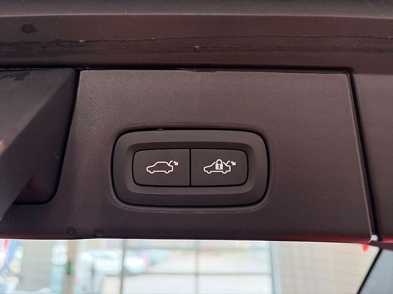 Volvo V90 B4 Diesel Core Kam NezTop Taž - fotka 15 z 16