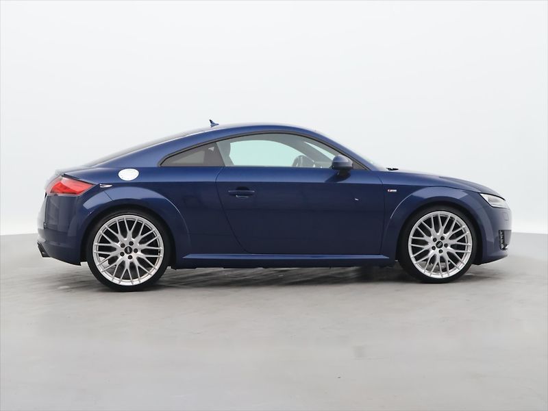 Audi TT 1,8 TFSI 132kW S-line 1.Maj - fotka 8 z 25
