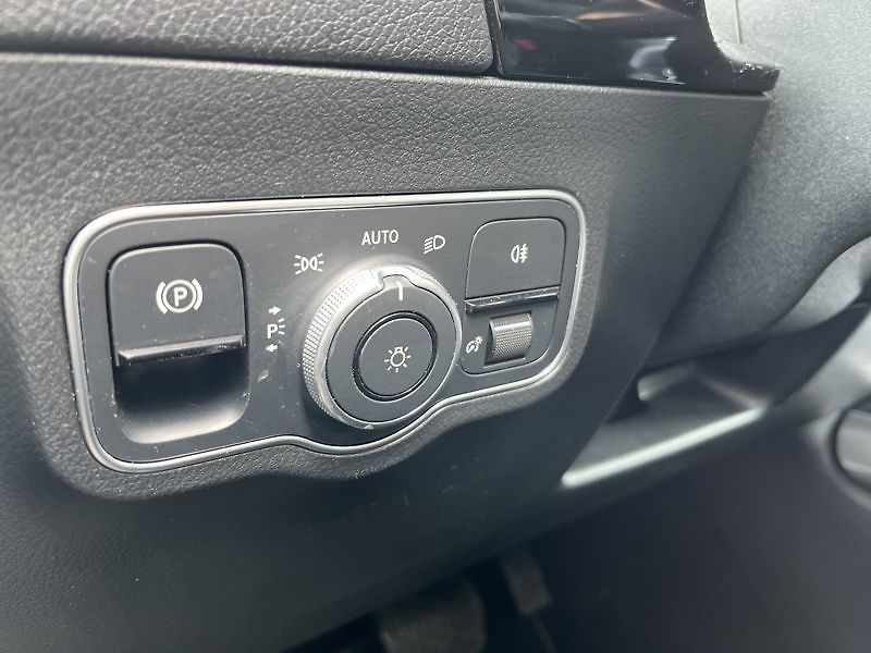 Mercedes-Benz Třídy B B-Třída 200 Progressive Line - fotka 12 z 21